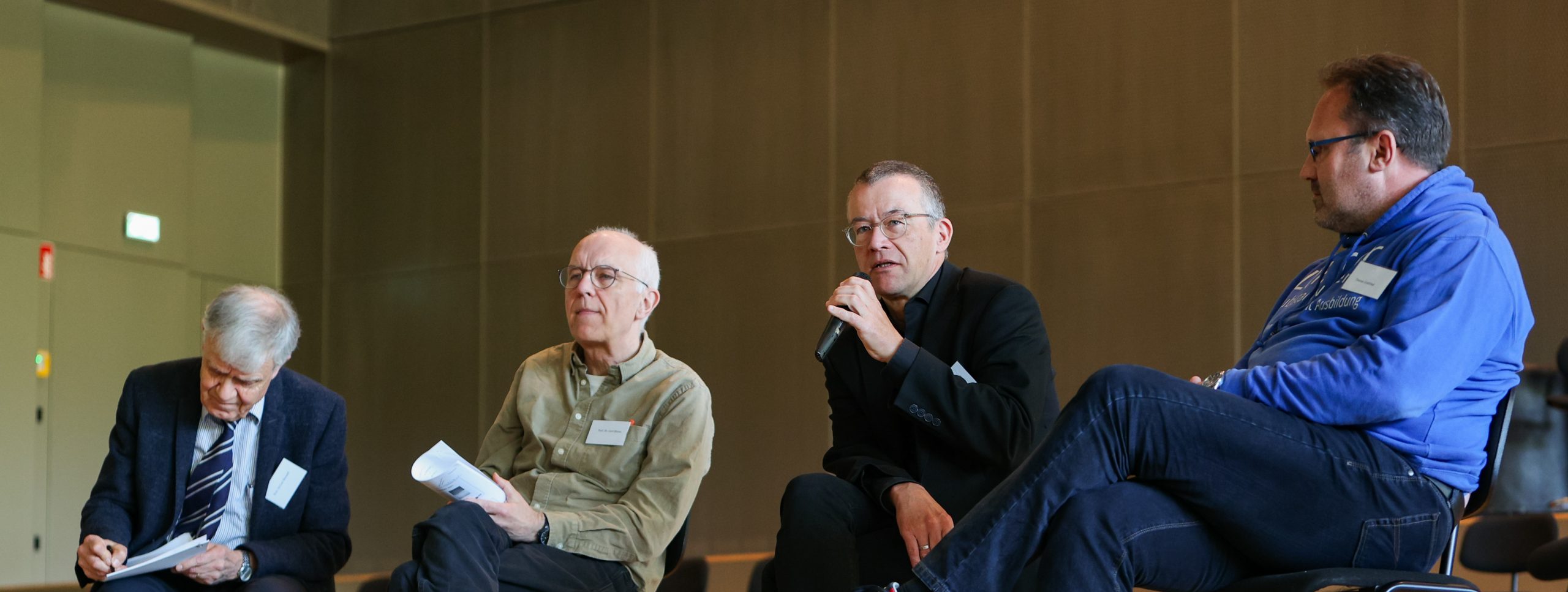 Session I: Carl Bossard, Gerd Biesta, Jochen Krautz und Thomas Gottfried